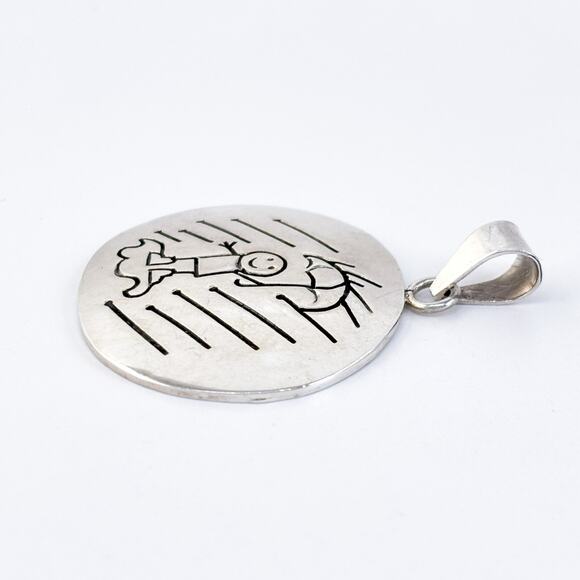 Vintage Mexico Sterling Silver 925 Round Disk Rainy Day Child Pendant - Picture 4 of 8